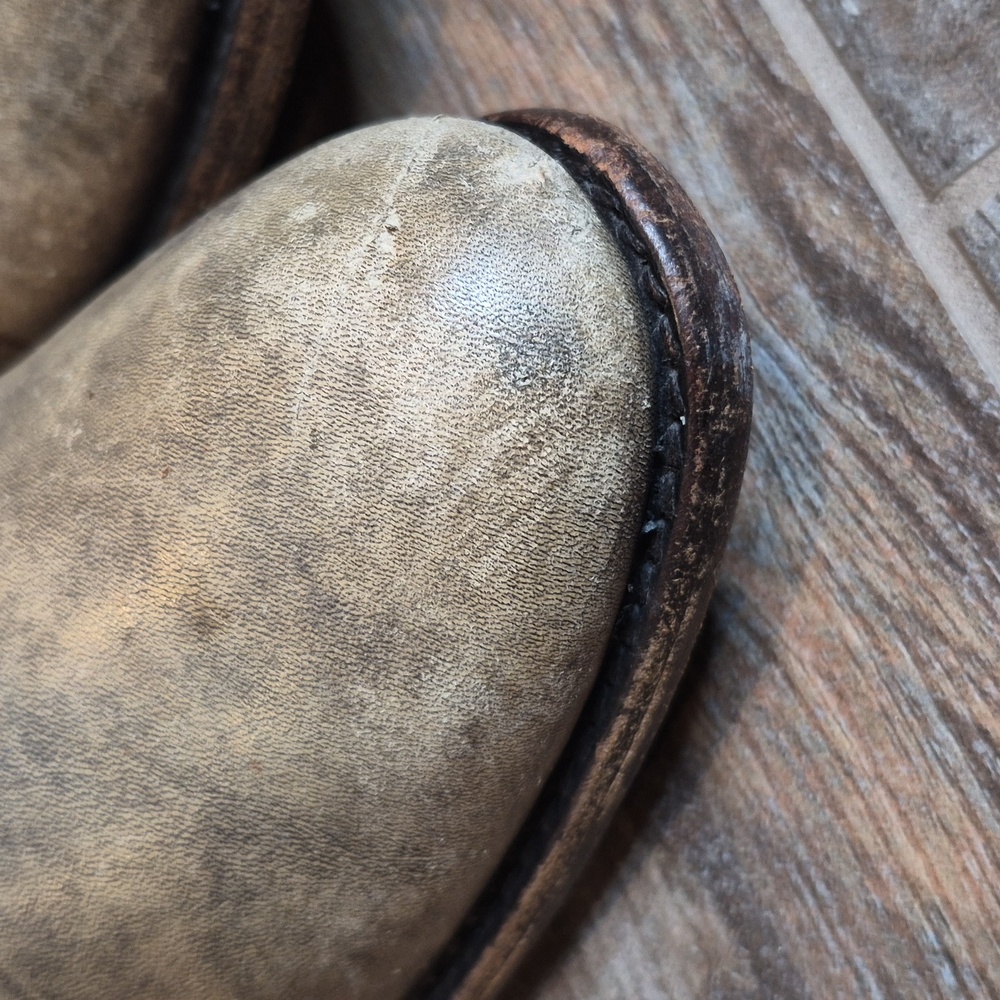 7/7.5 FRYE Lindsay Plate Distressed Knee High Leather Boots in Taupe - Picture 10 of 16
